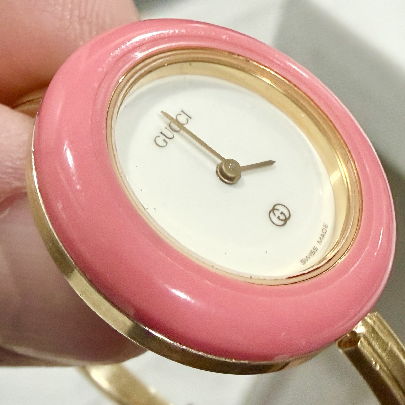 Gucci Change Bezel 1100 Gold 26mm Pink Bezel Quartz Women’s Watch RUNS!