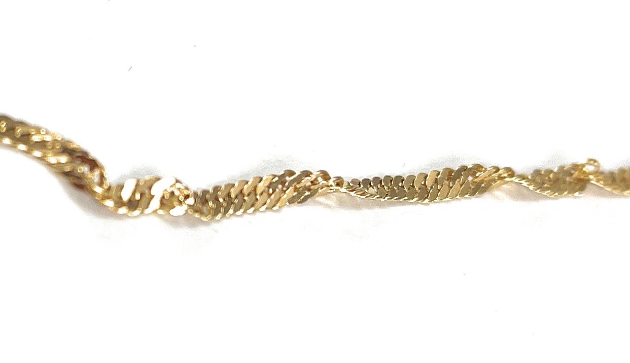 9ct Gold Chain Twisted Curb Link Hallmarked Gold 2.8 grams 16” gift box