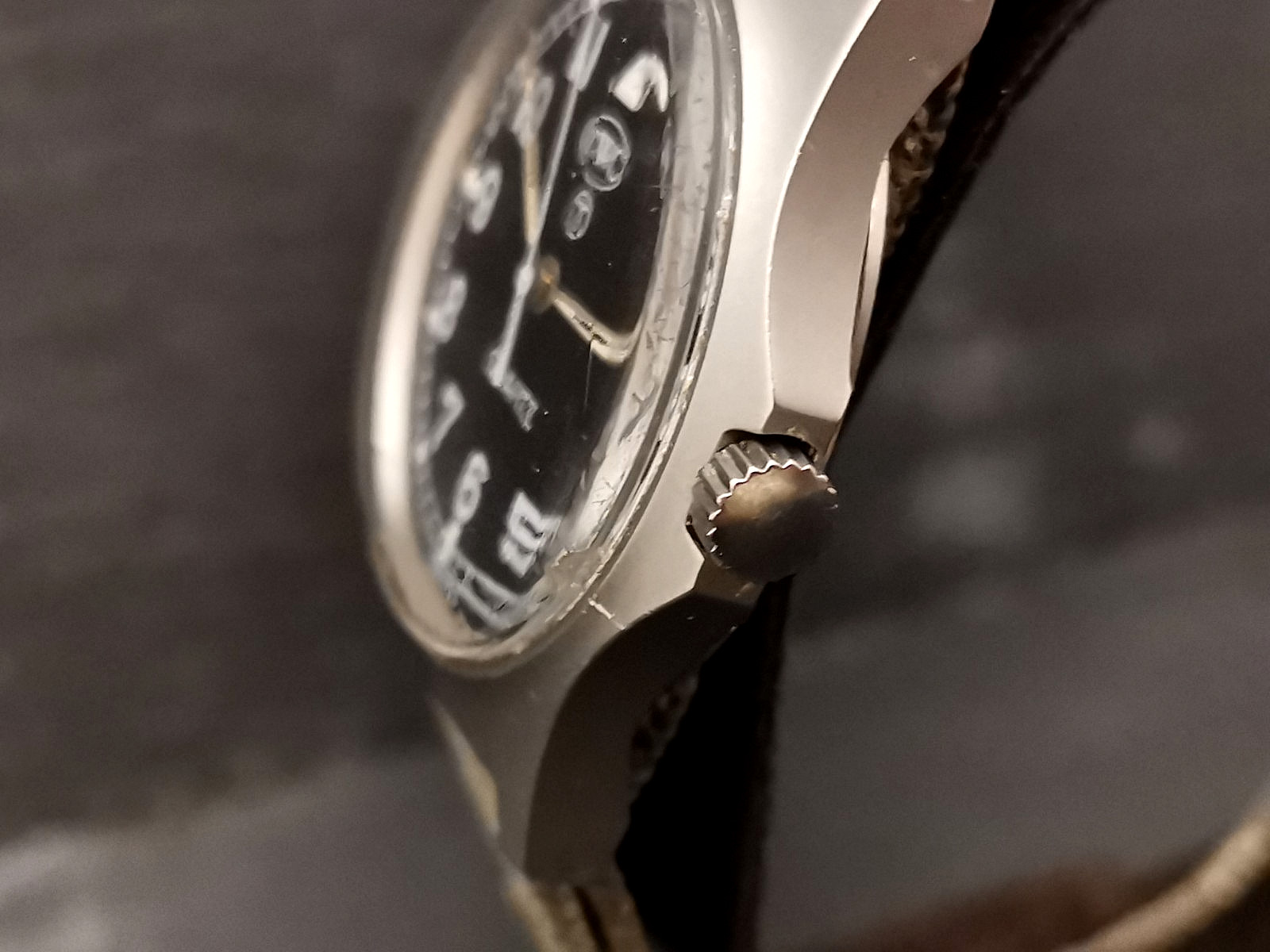 CWC G10 Quartz Watch 0555 Royal Navy Issued. Dated 1988. Working. Bonded strap.