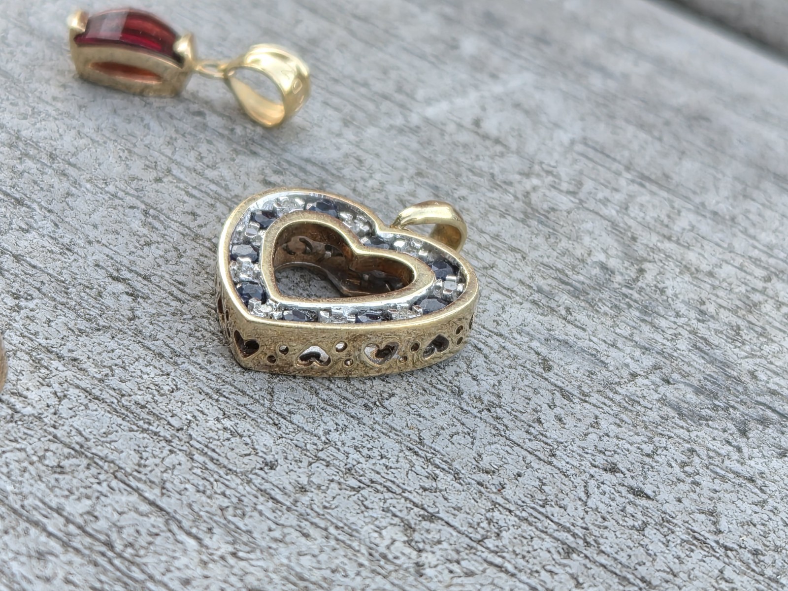 Lot 4 Pendants 10K – 14K Dimaonds Sapphires Rhodolite Garnet Ruby Lapis