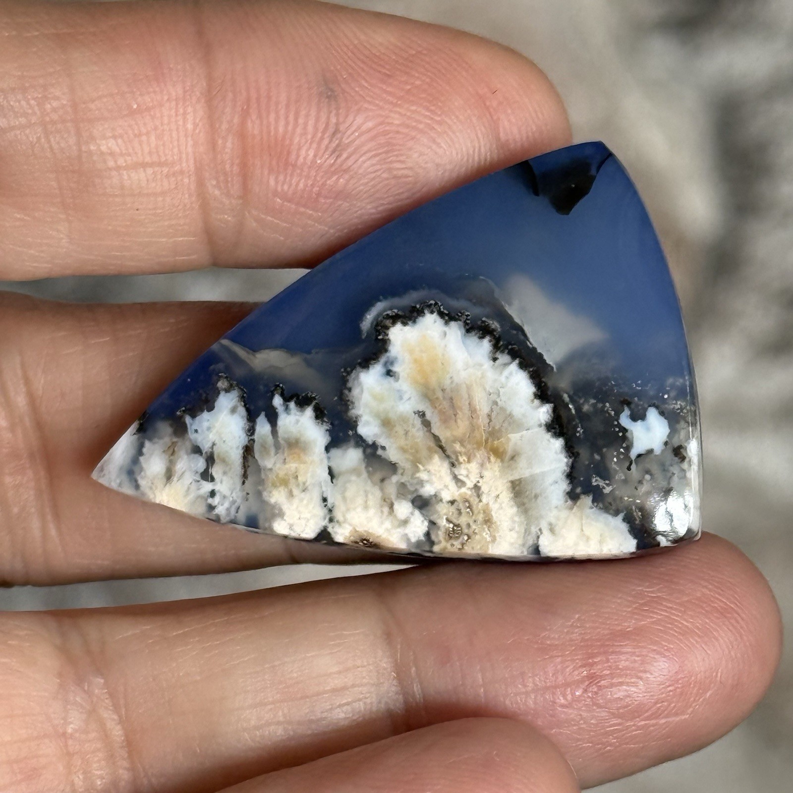 45.4ct 38x26x6mm Flower Plume Agate And Lapis Lazuli Doublet Cabochon Gem