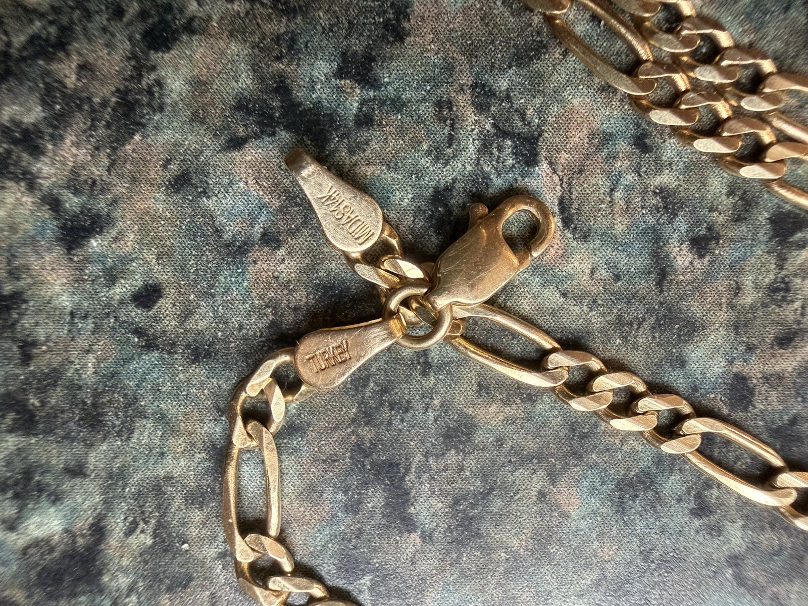 14kt Solid Yellow Gold Figaro chain, 25inches, 9.5 grams