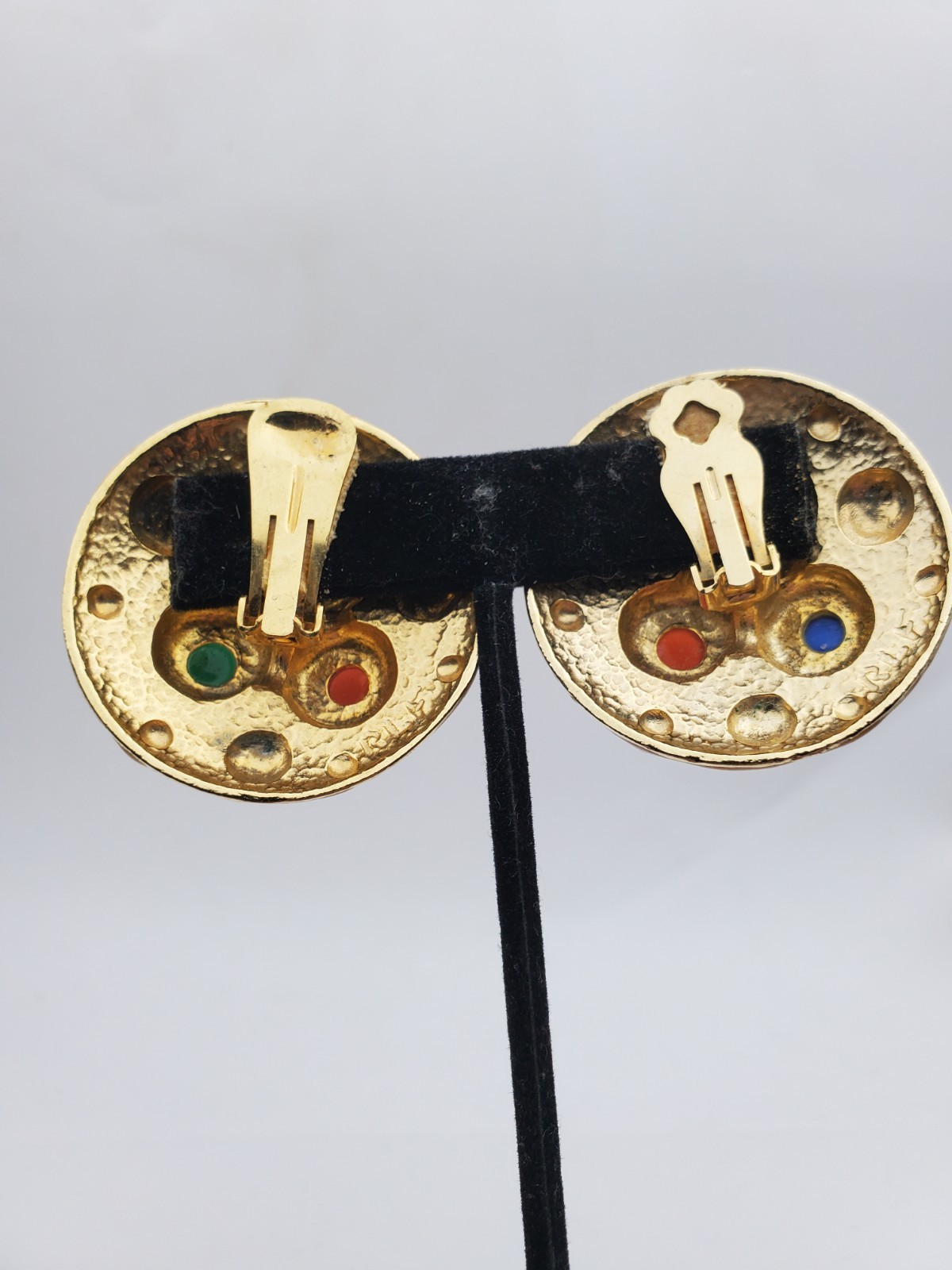 Vtg Mogul Earrings Colorful Cabs Enamel Red Blue Green Gold Tone 1.5″ Signed RLF