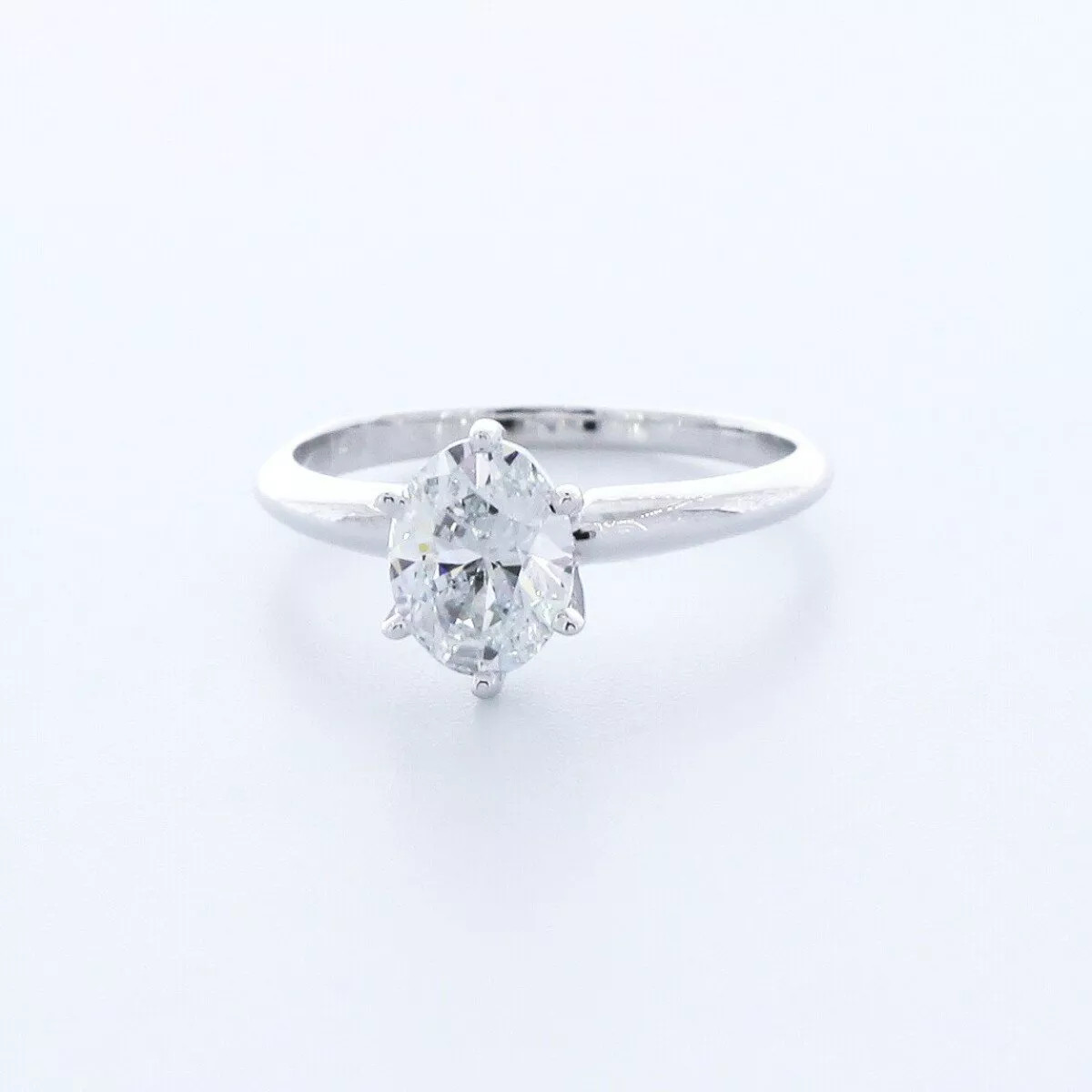 Solitaire Engagement Ring 14K Gold Classic 0.96 CT Oval Lab-Grown Diamond E VS2