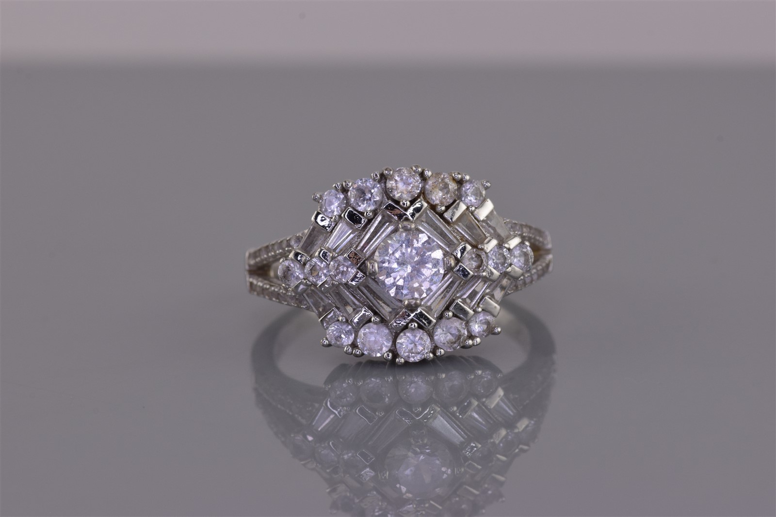 Fuzion Creation FZN Sterling Silver White Topaz Clustered Band Ring 925 Sz: 9