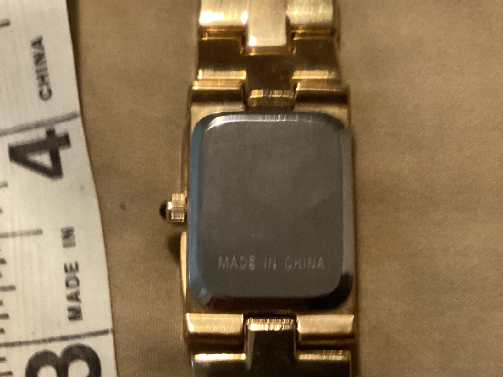 Ladies GIORGIO Beverly Hills Gold Tone Wrist Watch Quartz New Battery Runs Tank