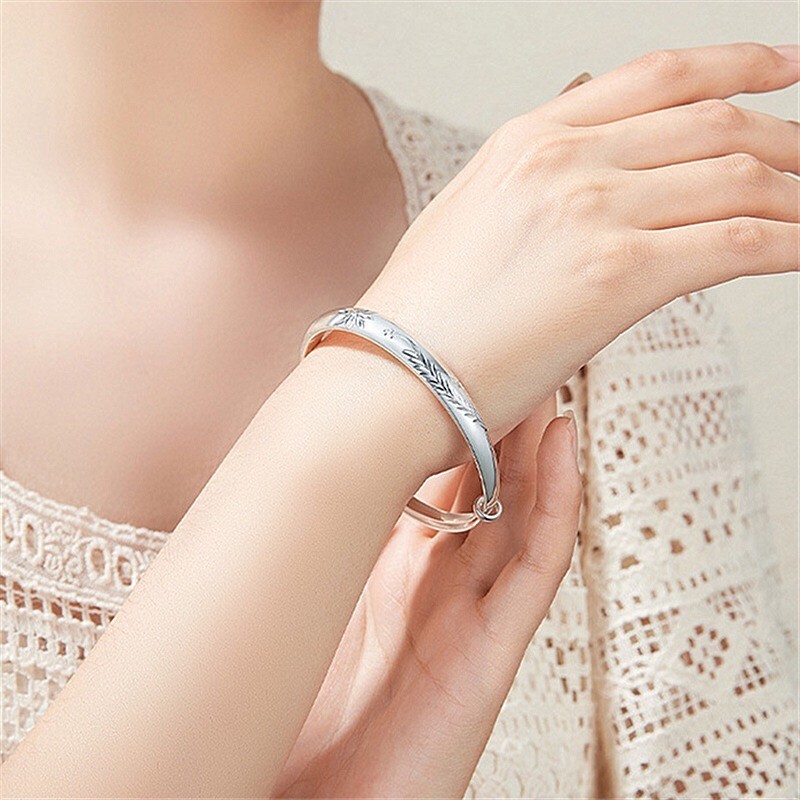 Vintage Handmade 925 Sterling Silver Lucky Flower Bracelet Hand Bangle