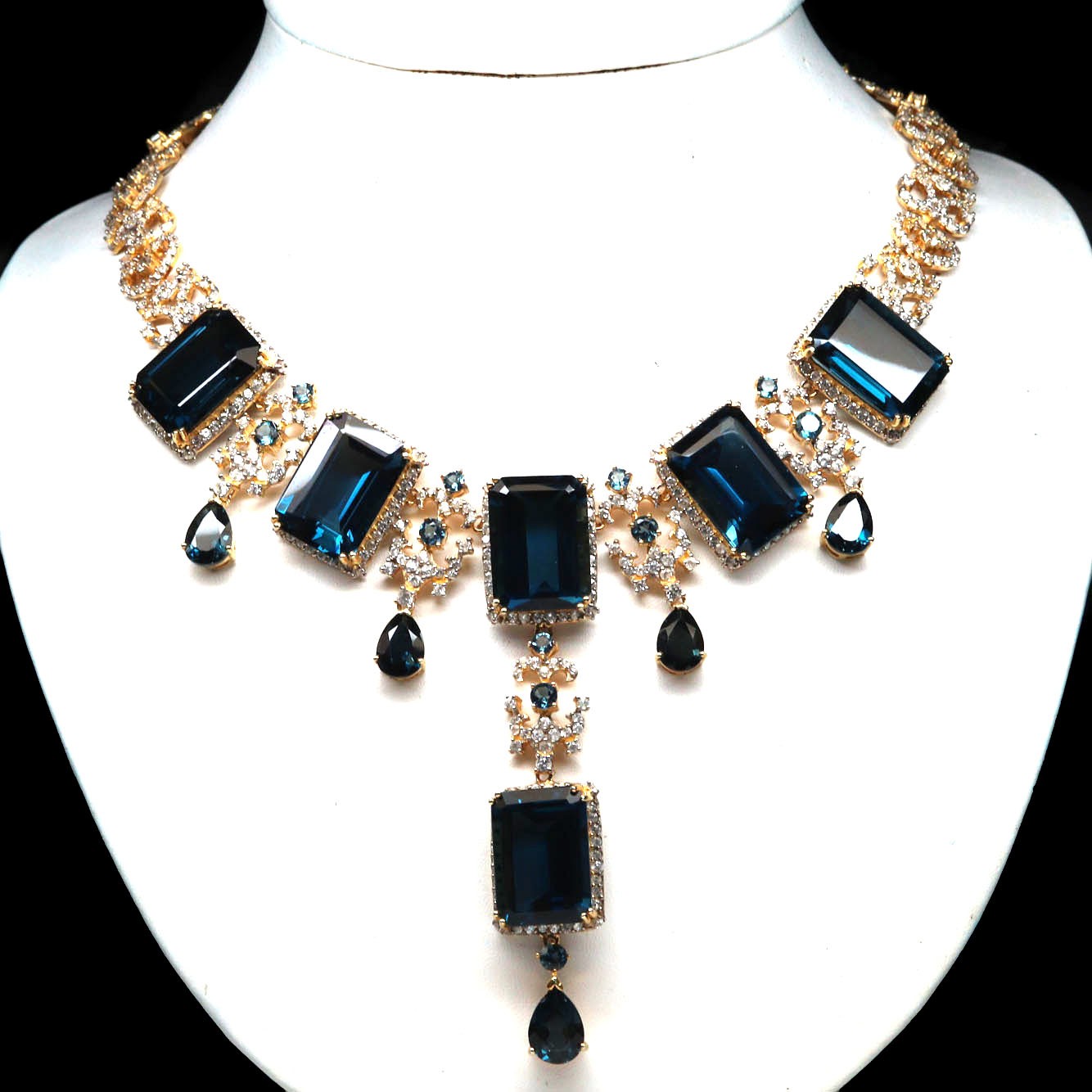 Girlfriend 925 Silver 18 x 25 mm. London Blue Topaz Zircon Necklace 20.5 in