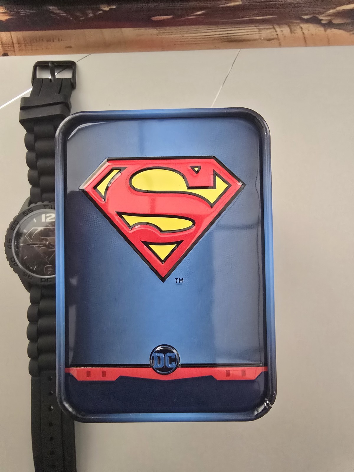 Accutime Superman Men’s Quartz Analog Black Dial Silicone Strap w/ Tin Box
