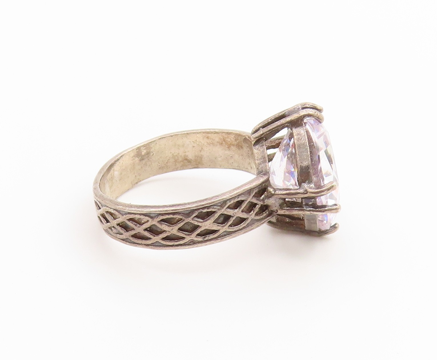 925 Sterling Silver Vintage Ring ISRAEL CZ Textured Latticework Sz 7.5 RG36884
