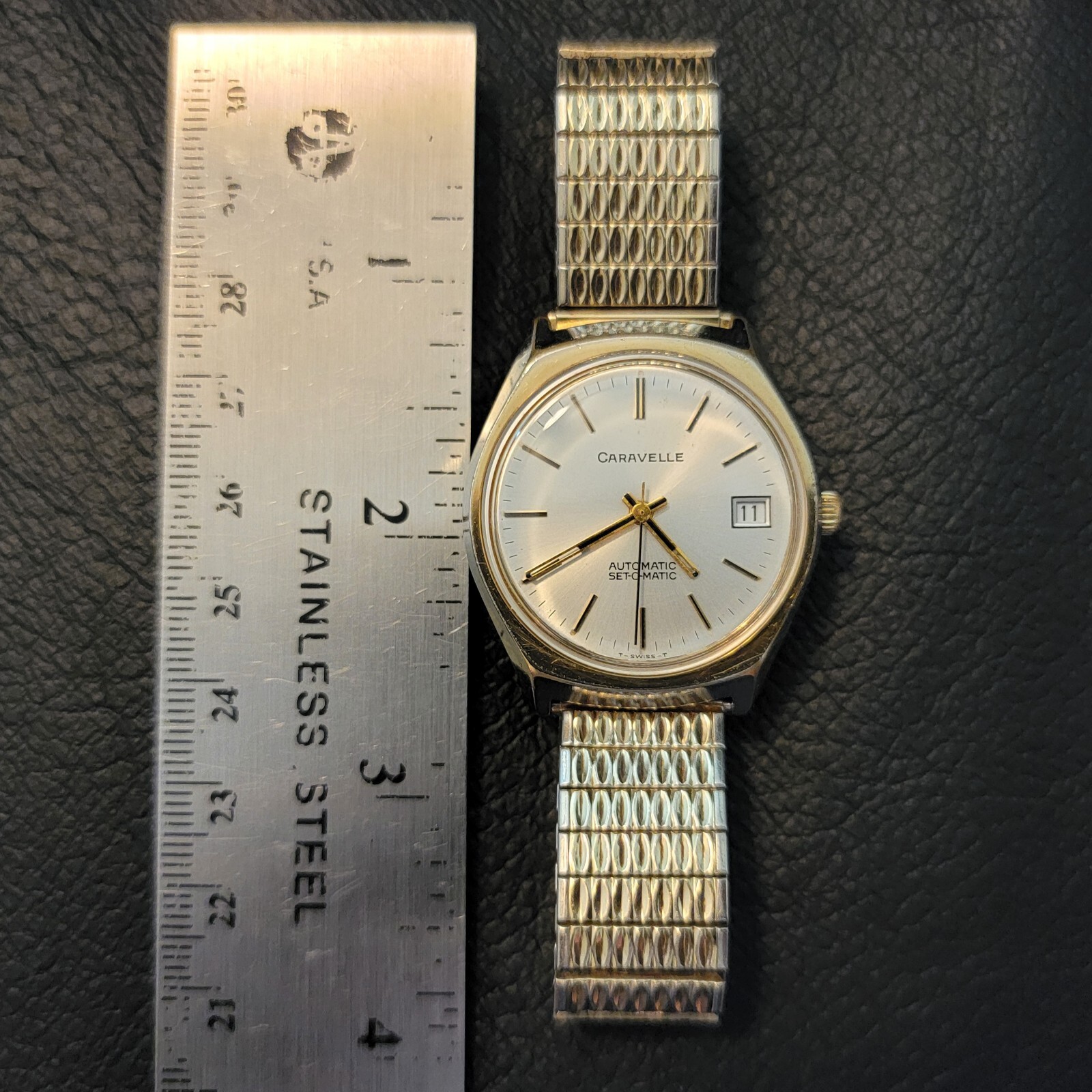 Caravelle by Bulova Men’s Gold Expansion Band Automatic Set-O-Matic Watch WORKS