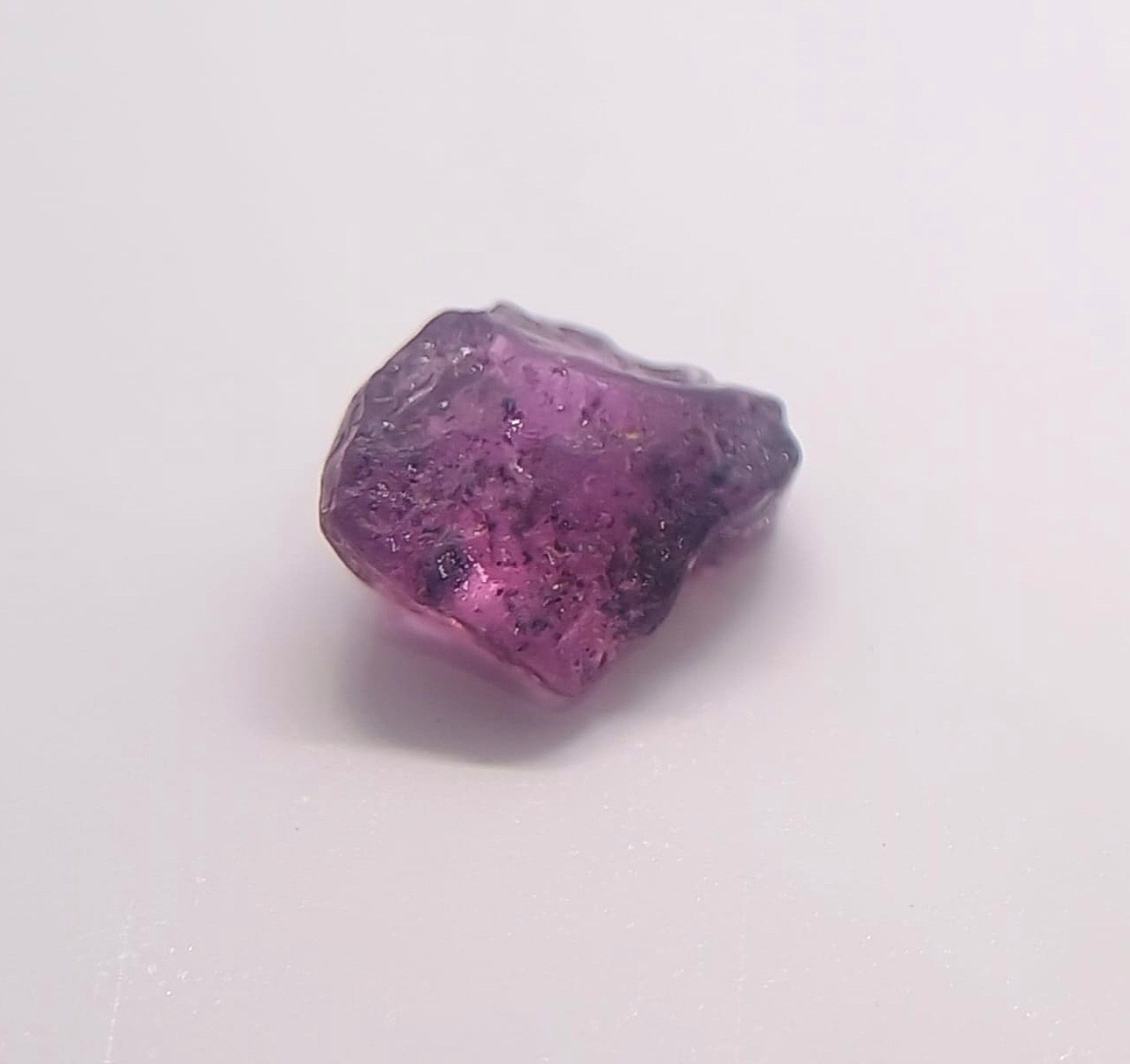 NATURAL AUSTRALIAN Rough Fancy Vivid Lavander Purple Sapphire 1.32ct Unheated G