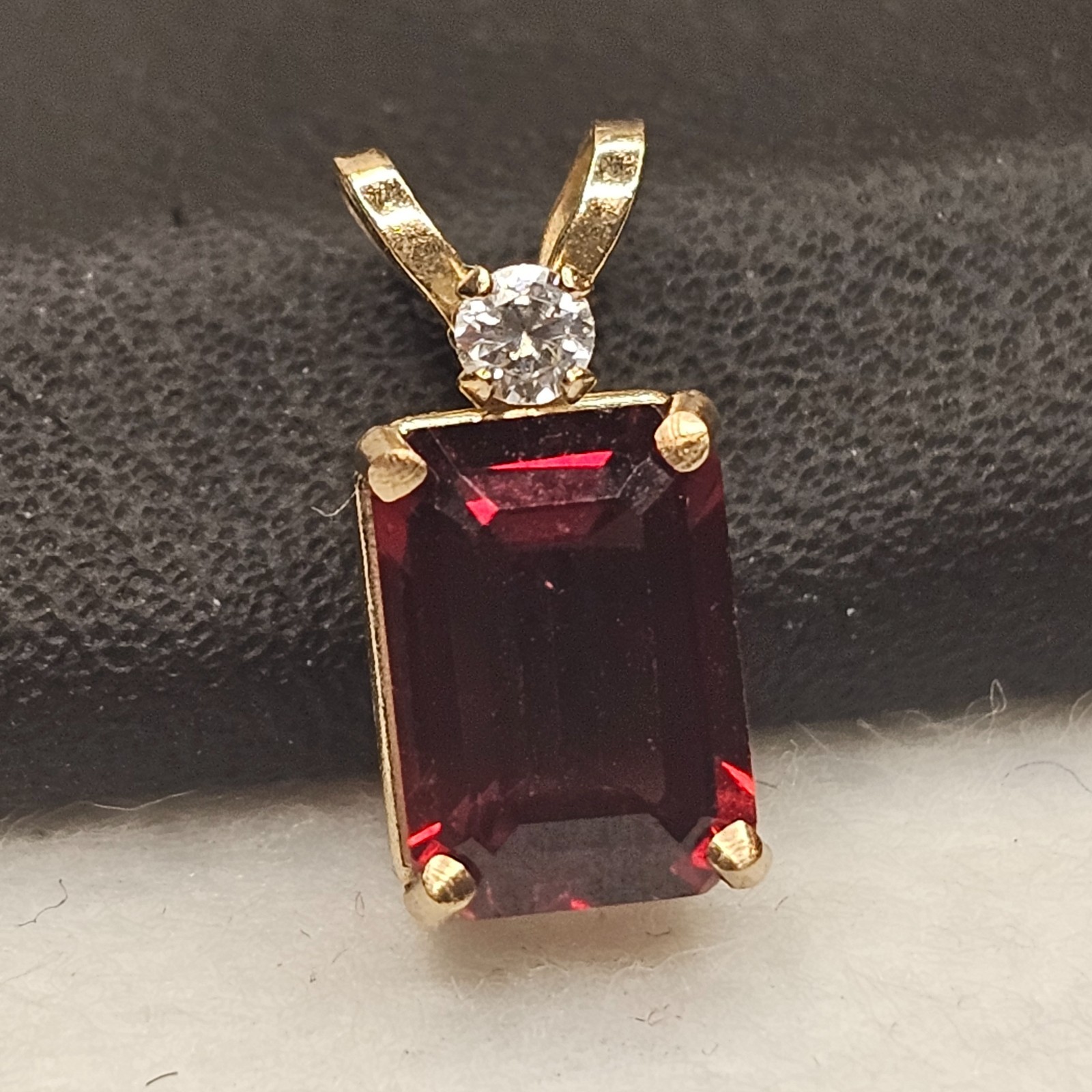 Vintage 10K Gold Emerald Cut Garnet Pendant 7x5mm January Birthstone Estate