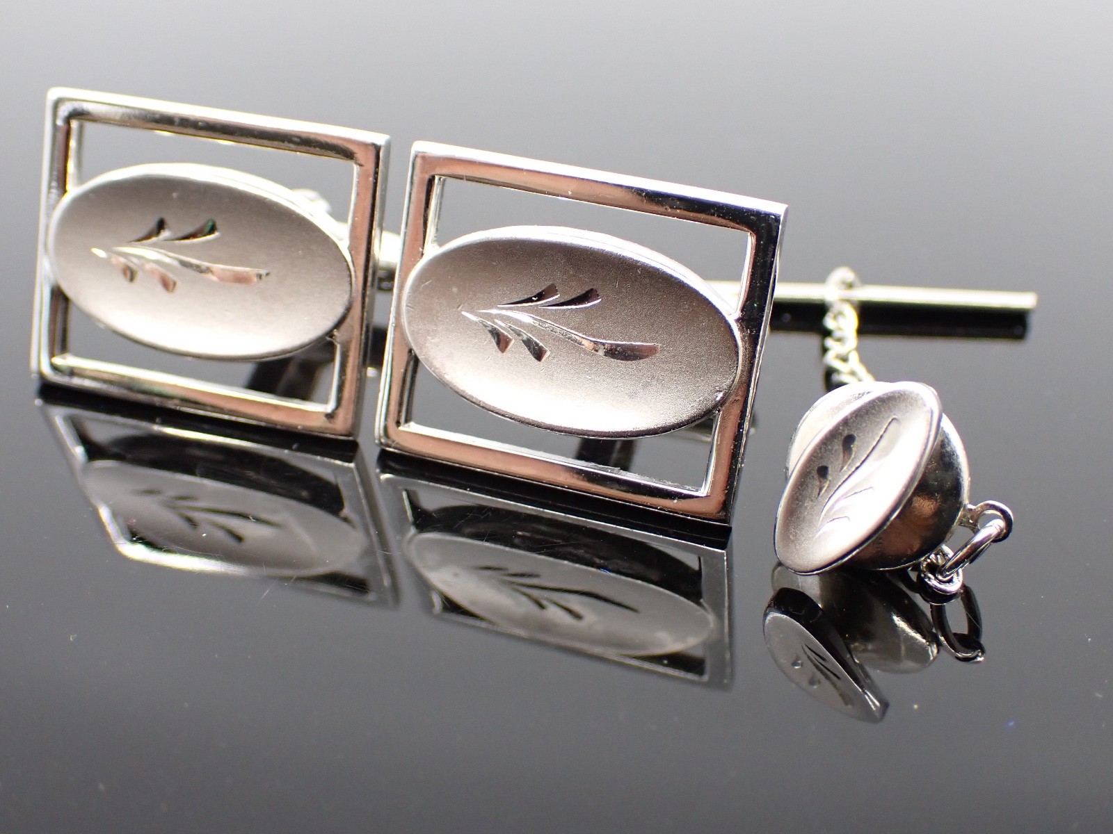 Vintage Swank Silver Tone Cufflinks Tie Tack Set Etched Oval Mid Century Modern