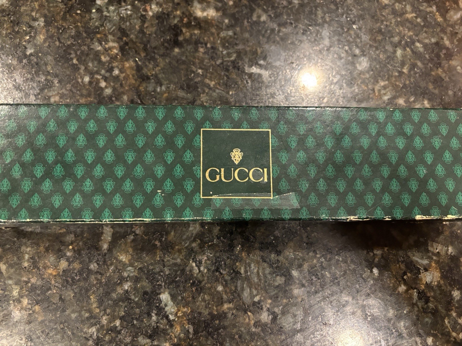 Gucci Watch Ladies Vintage Gold Tone Green Red Dial Swiss Quartz w/ Box 6000 2l