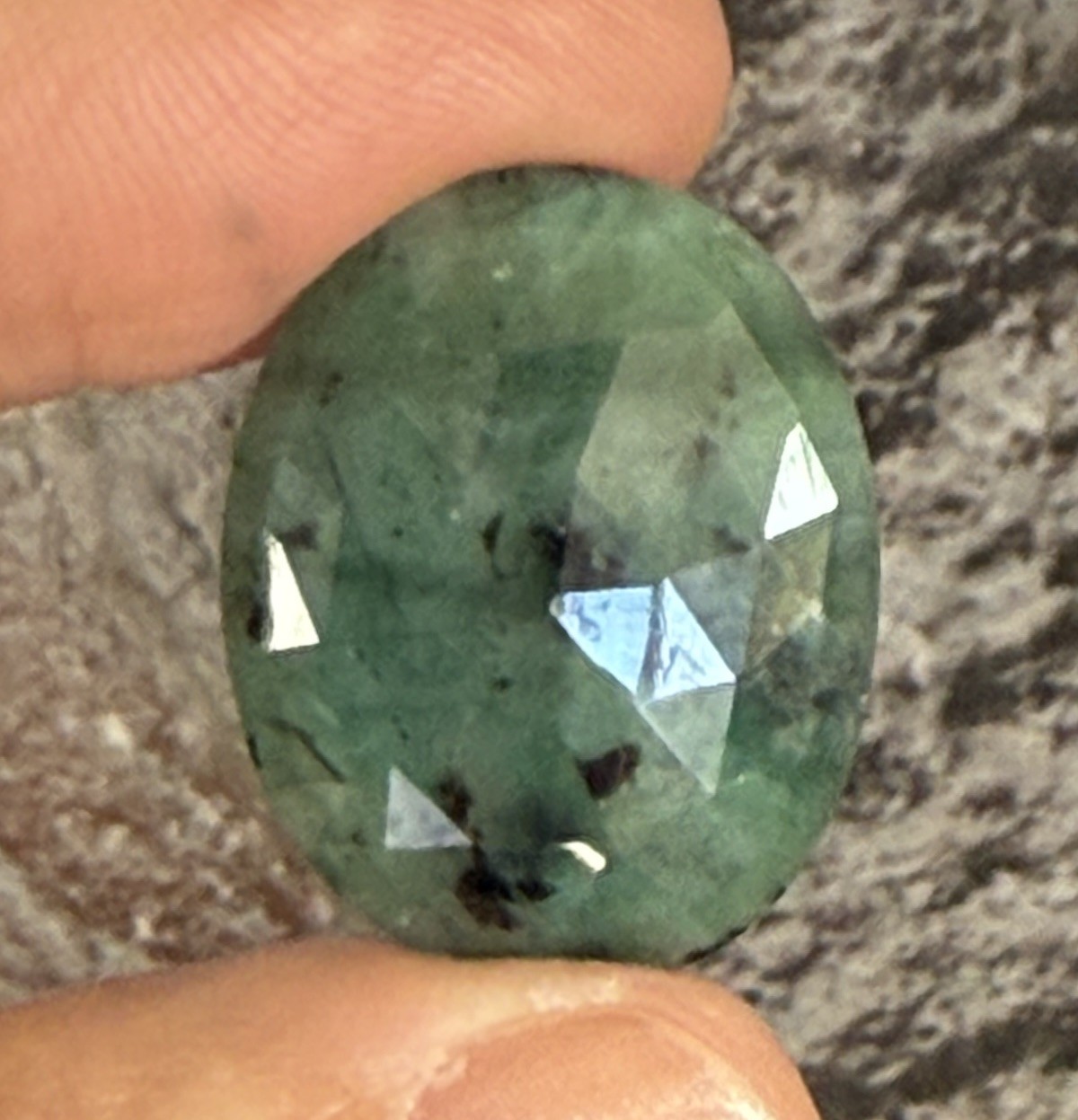 19.6ct 25.5×20.3×4.8mm Natural Green Emerald Rose Cut Flat Back Oval Cabochon