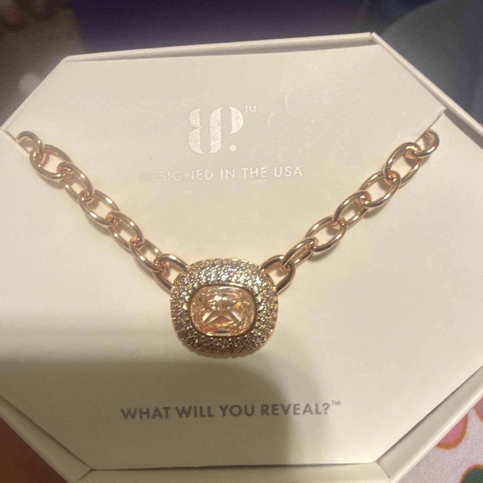 8P NK70018 Rose Gold Plated CZ Cushion Pavé Pendant Oval Link Necklace 18″