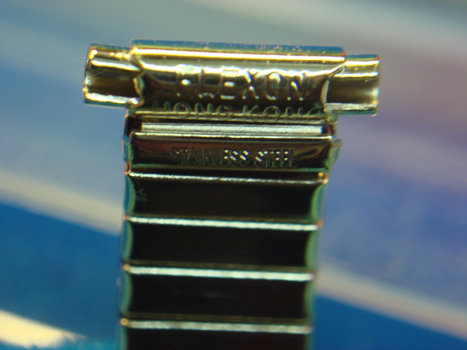 VINT. FLEX-ON BY KREISLER -GOLD TONE STAINLESS WATCH BAND – NOS – 9 – 12 MM