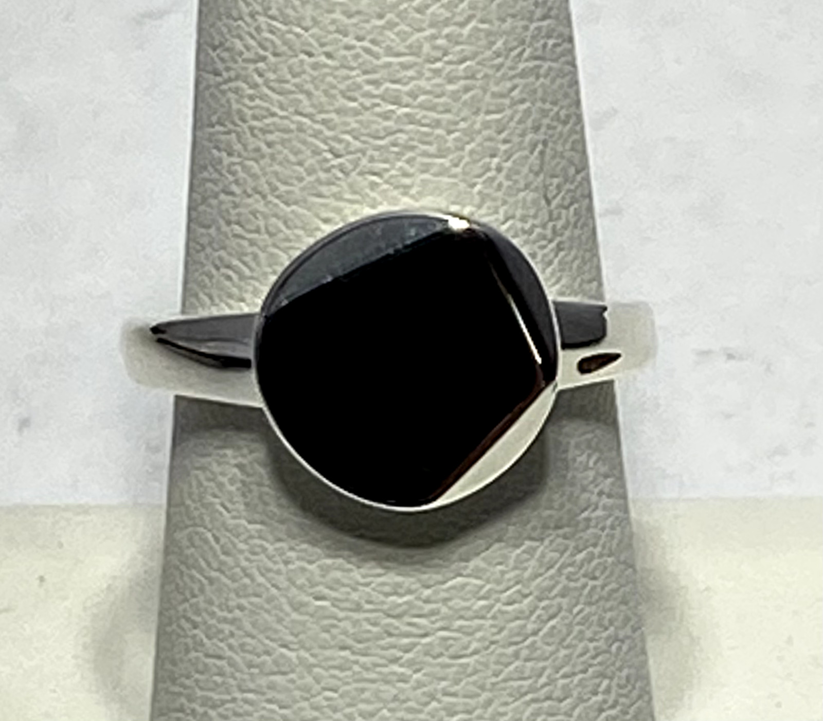 Kit Heath Sterling Silver Coast Facet Ring Size 8 NWT Gift Box