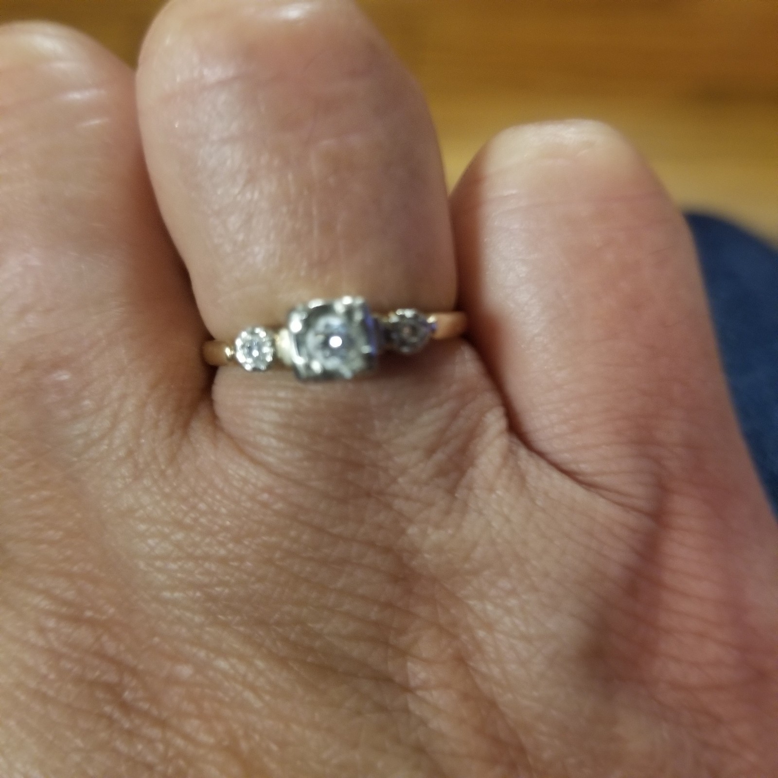 14K yellow gold 0.14ct G/SI round brilliant diamond sz 6.75