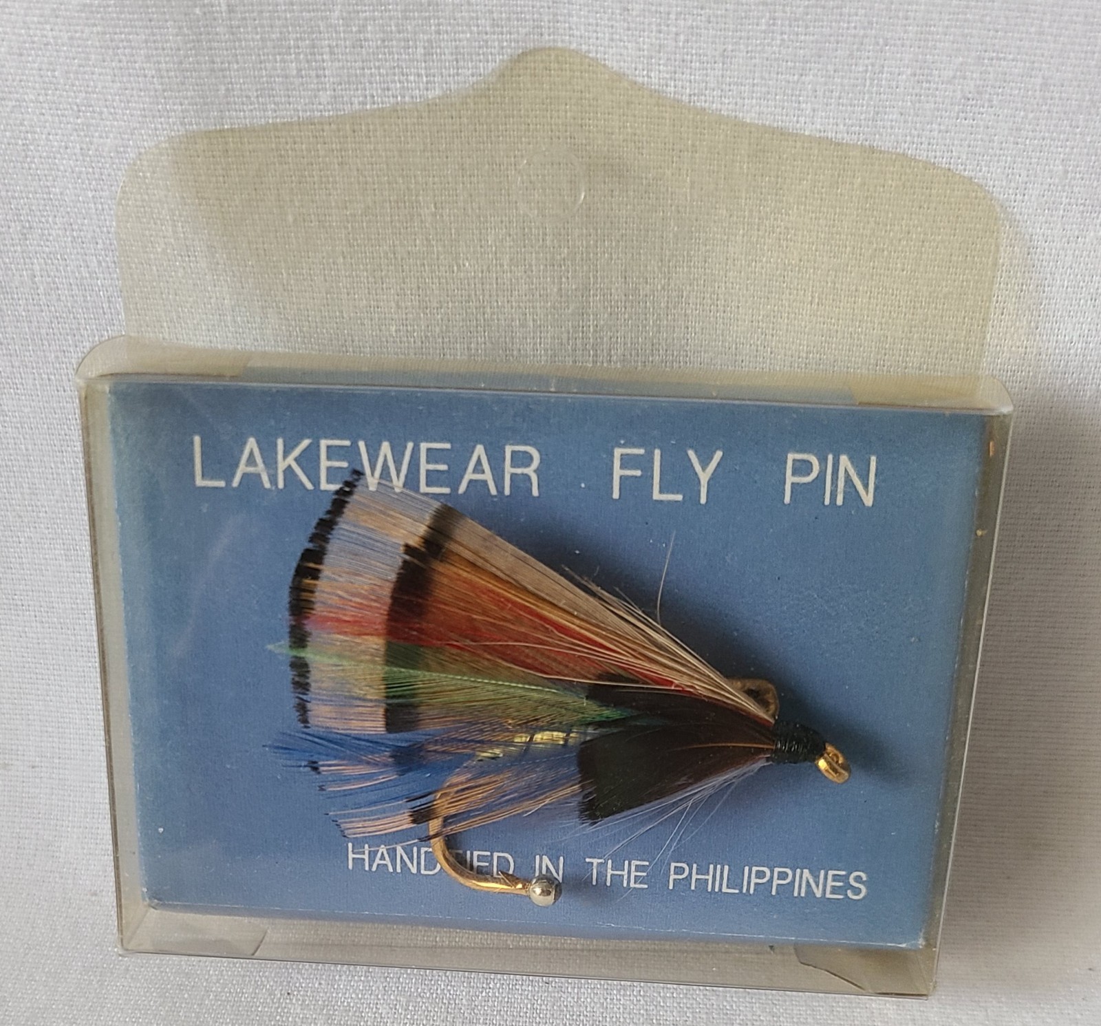 Dept 56 Lakewear Fly Pin Philippines Lapel Pin #2952-1 New Old Stock