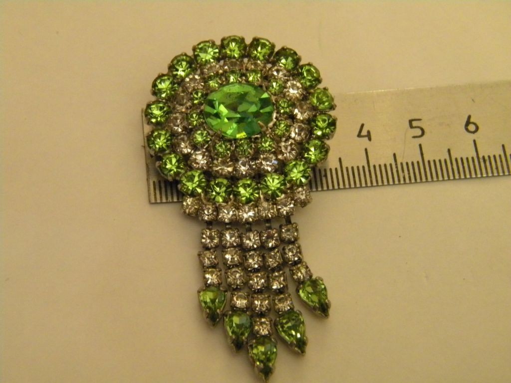 Beautiful Czech Jewelry Brooch Czechoslovakia Vintage Jablonex 282