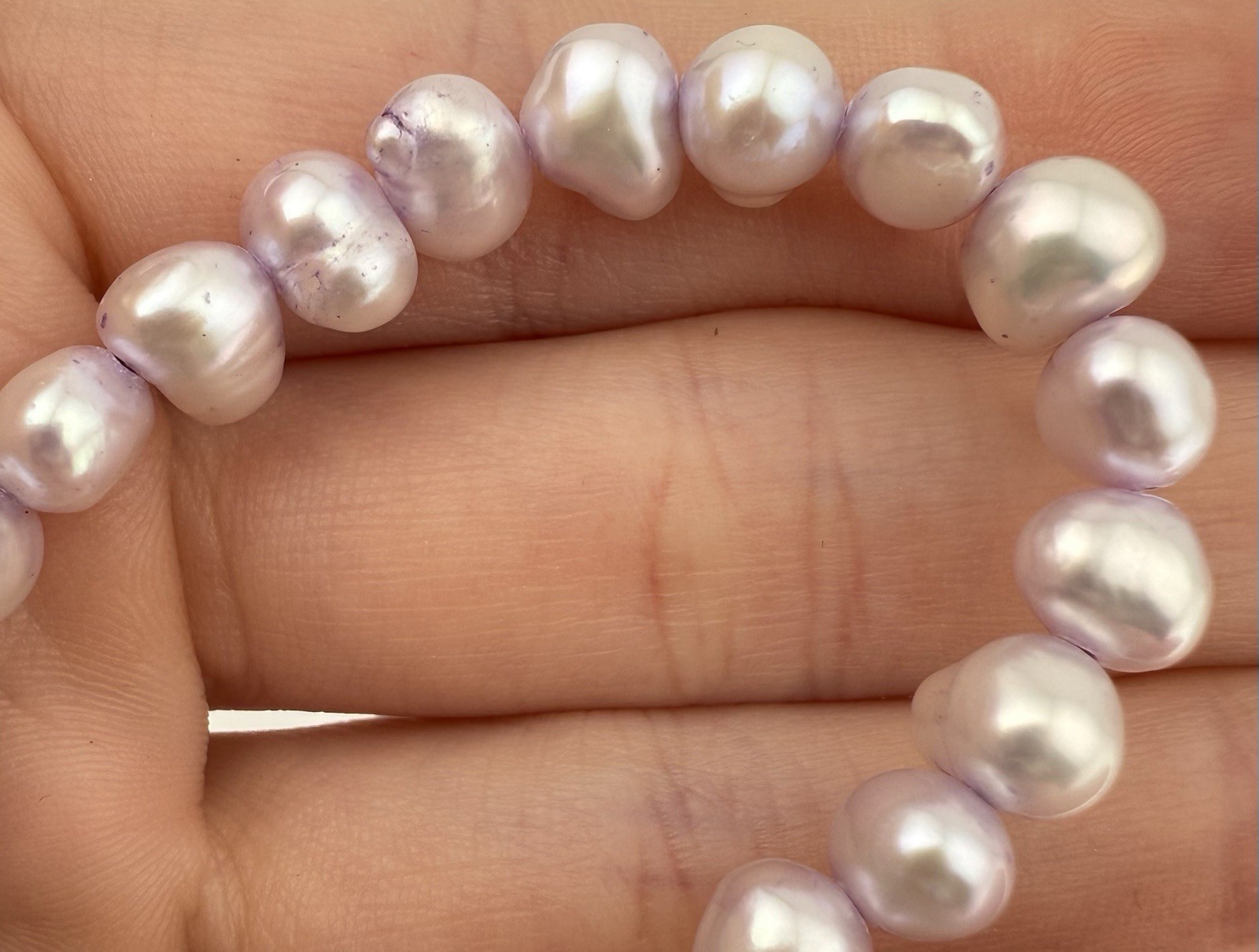 UNKNOWN ARTIST 925 SILVER DYED LILAC PEARLS 7 1/2” HEART CHARM BRACELET K842B