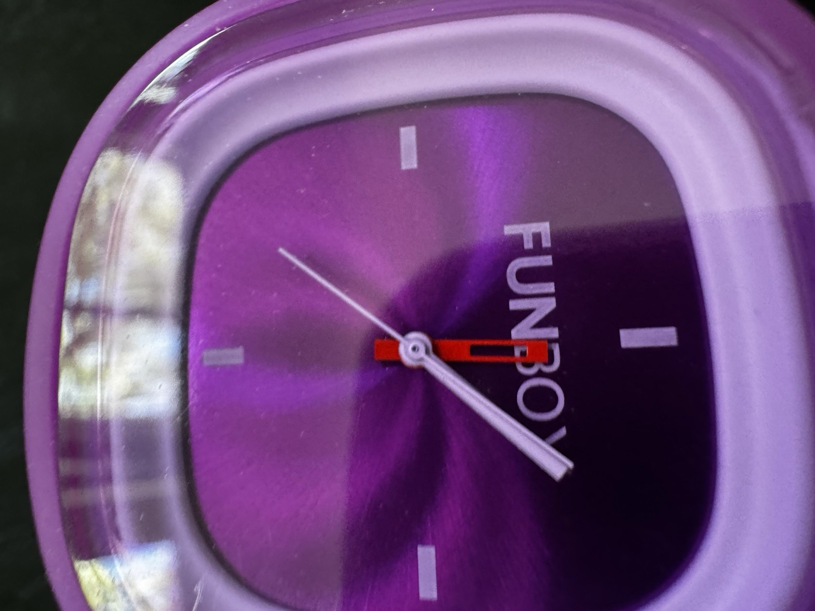 FUNBOY Purple Analog Quartz Wristwatch Silicone Strap Cushion Case 44-47.9mm