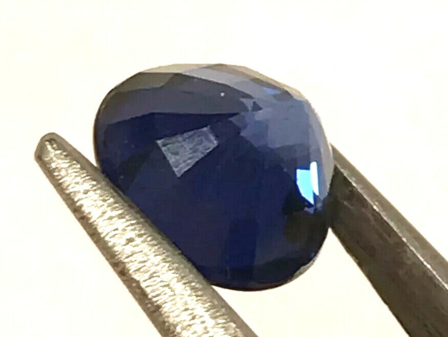 4.0 Ct Natural Blue Sapphire, Excellent Oval Cut , VS Clarity,9 mohs
