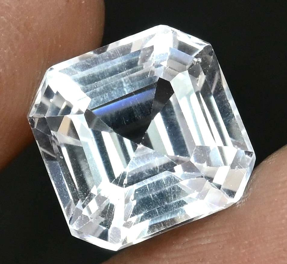 Flawless 14.85 Ct Natural White Colorless Montana Sapphire Certified Gemstone
