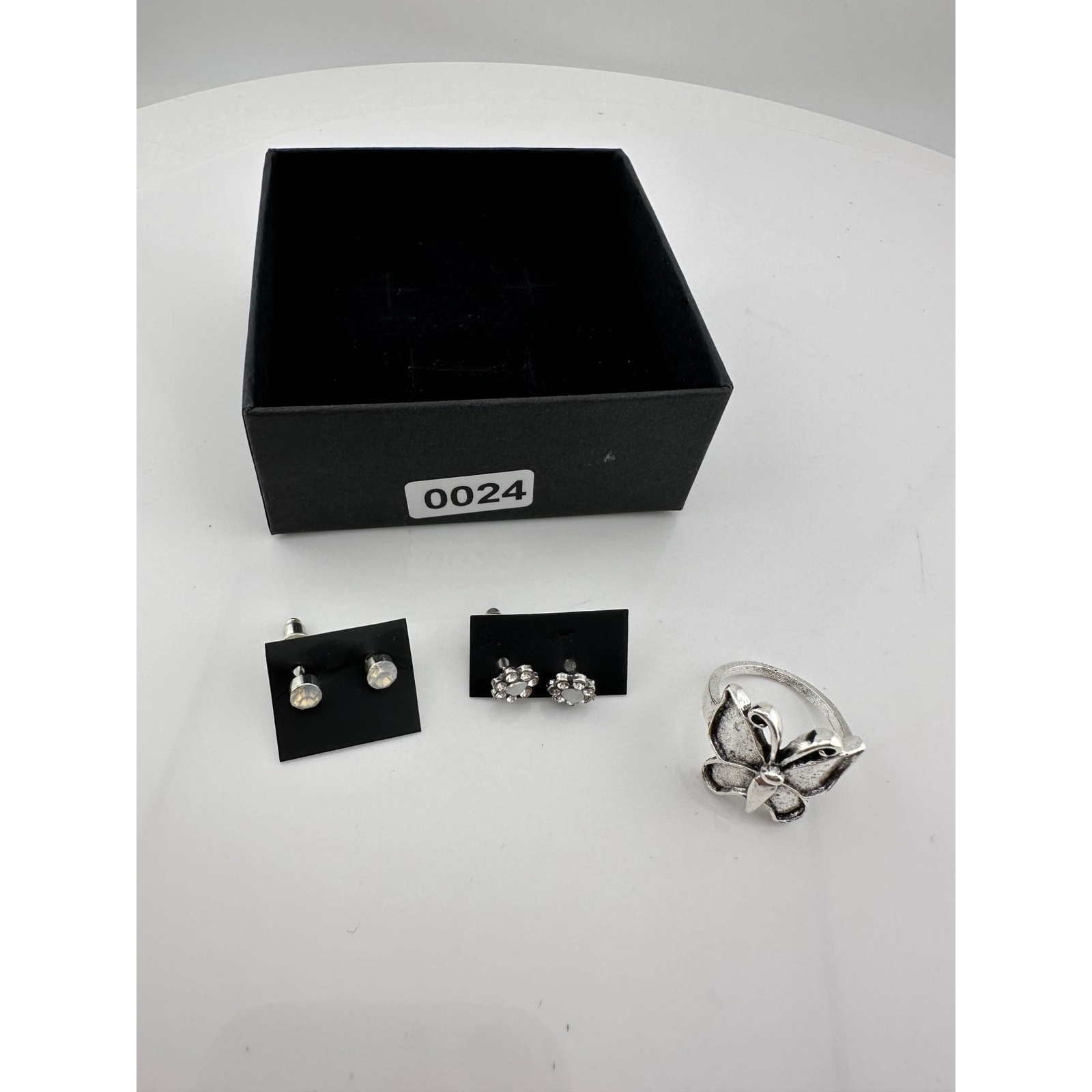 Beautiful .925 Sterling Silver Butterfly Ring (Size 7.5) with 2 pairs Earrings