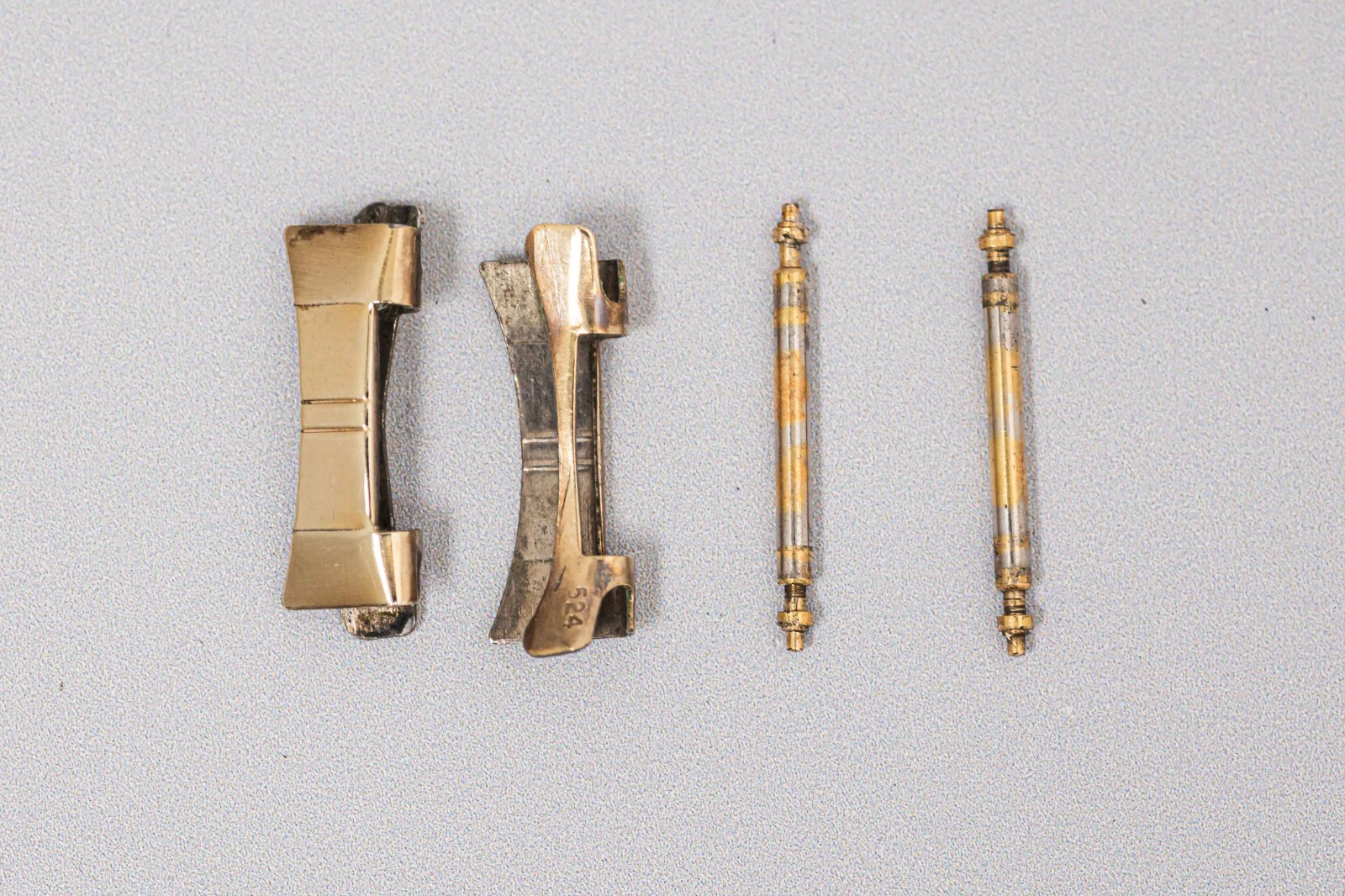 **NEAR MINT w/ 524 End Links** Vintage OMEGA 1069 19mm Gold Men’s Watch Bracelet