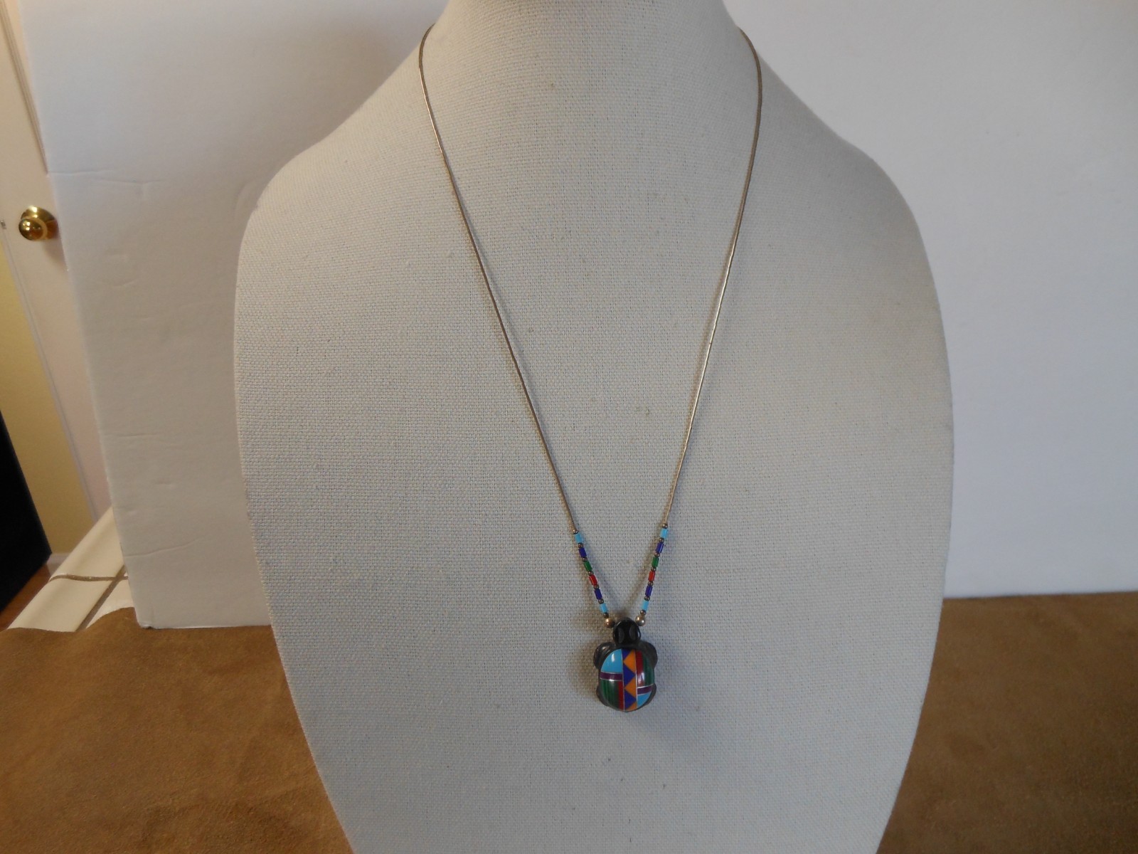 Vintage Zuni Sterling Silver Inlaid Onyx Turtle Necklace 24″L