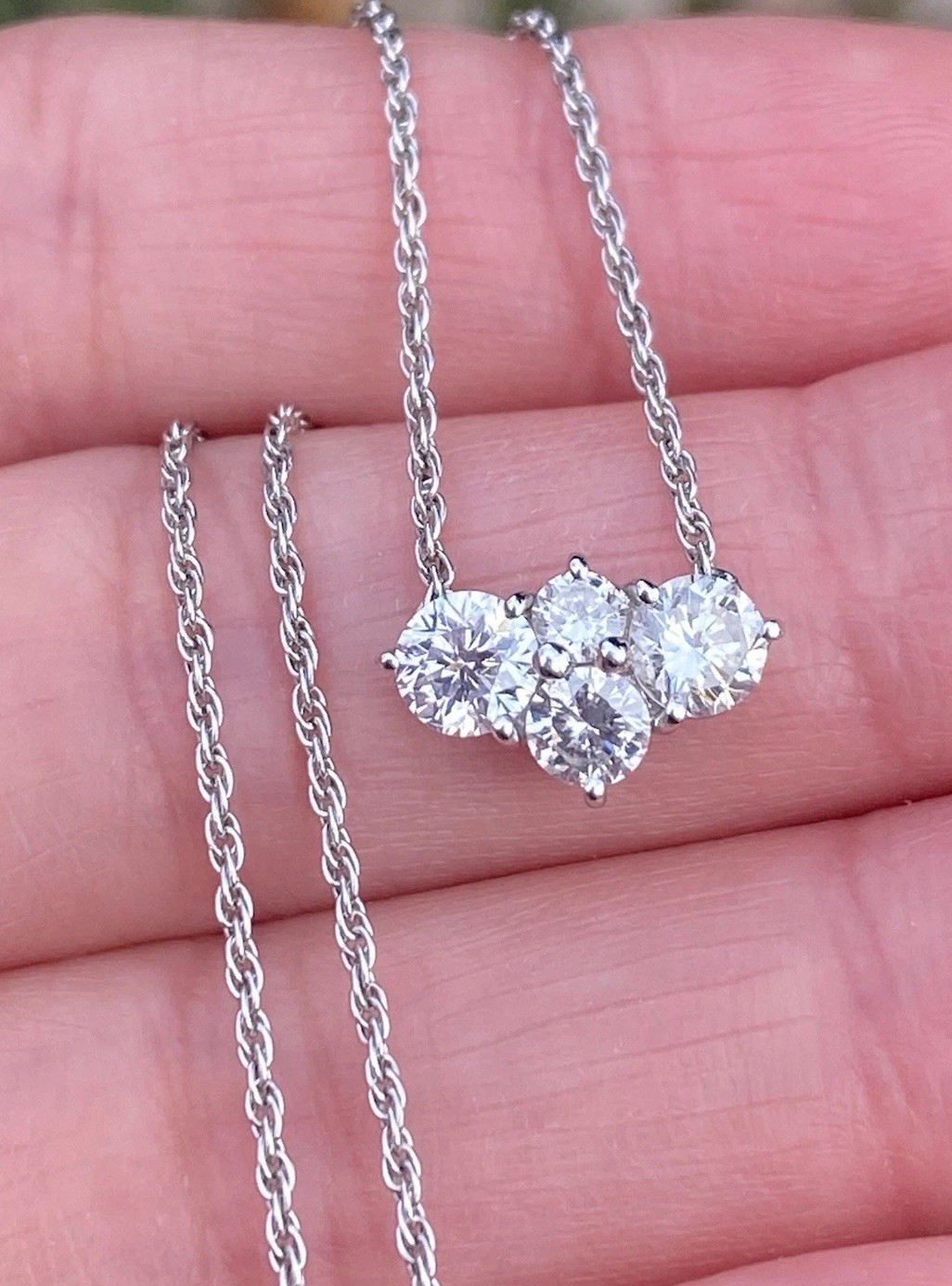 Stunning Platinum 1.00TCW 100% Natural Quality Diamond Pendant Necklace