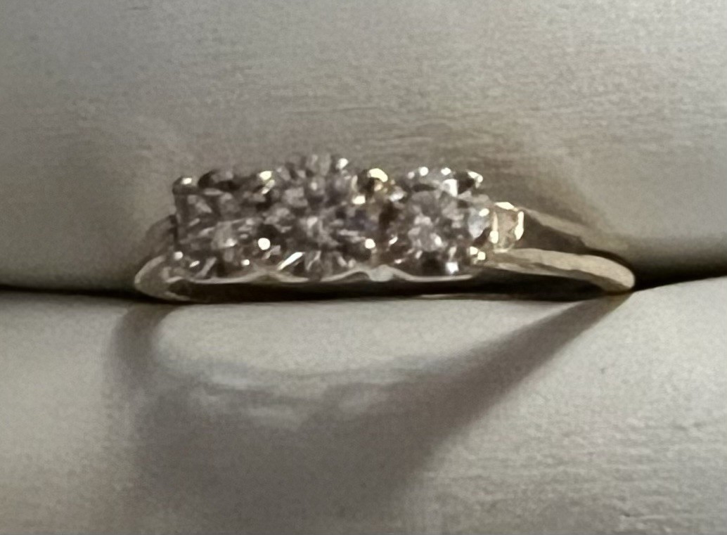 14KY Gold 3-Stone Diamond Ring. Sz 8.25. Approx. 1/2 TCW. 2.48 Grams