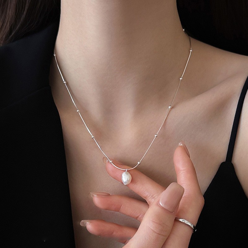 Women’s Stainless Steel Freshwater Pearl Pendant Necklace