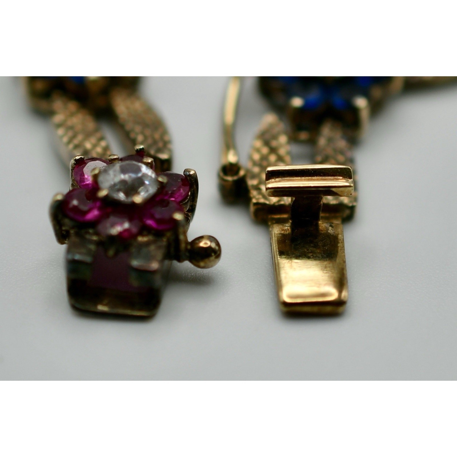 Nat Landau Hyman NLH Vintage Multicolor Flower Cluster Gold Tone Necklace