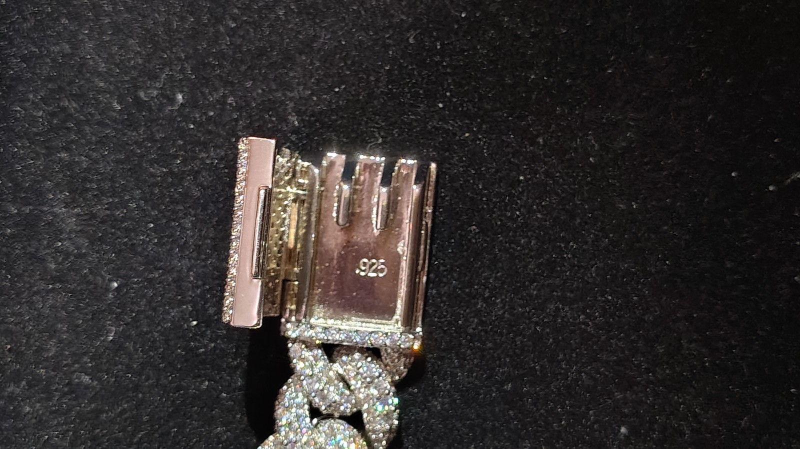 Iced Out 18mm VVS Moissanite Cuban Link Chain 20 Inch