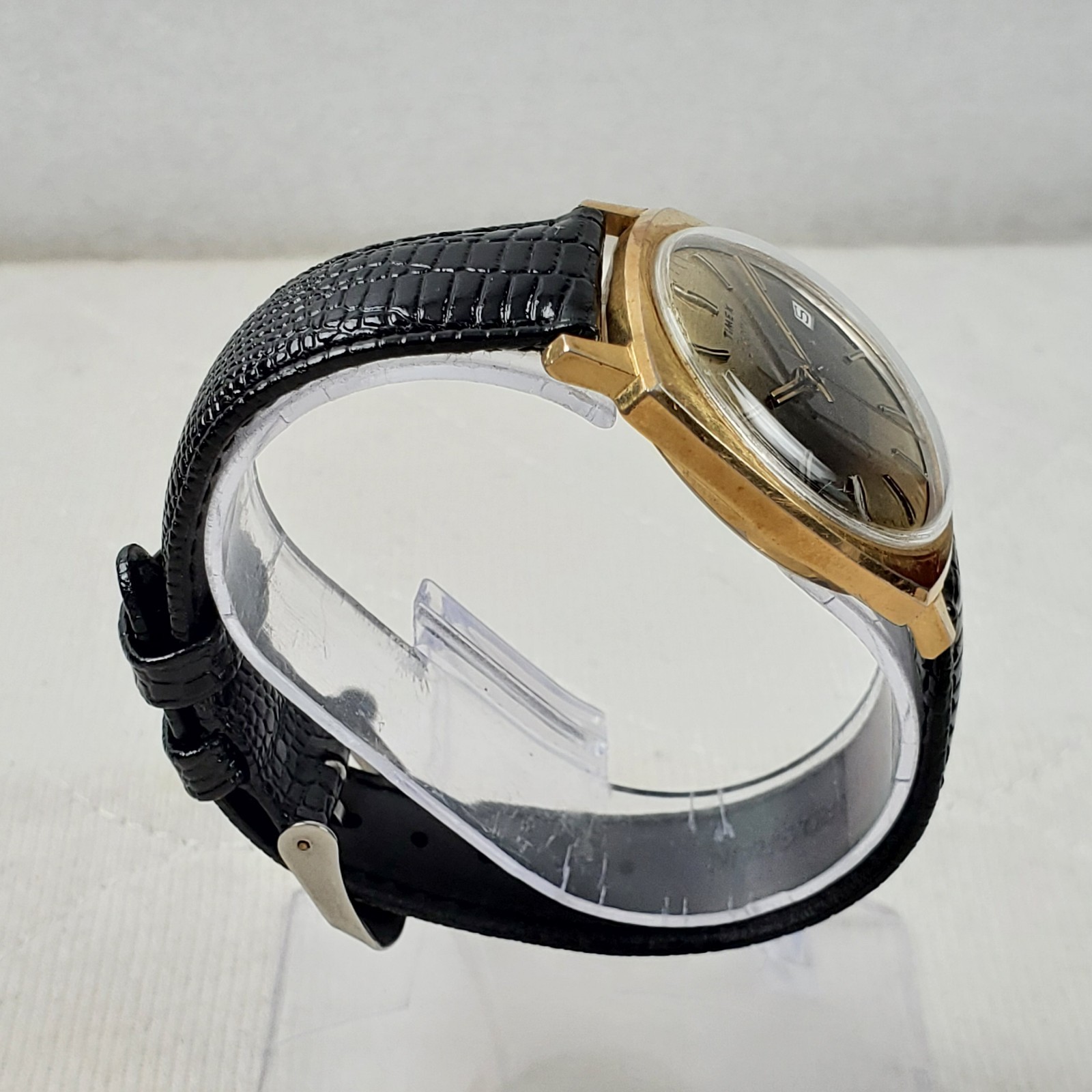 VINTAGE 1970’S TIMEX ELECTRIC DYNABEAT TIGER EYE DATE 34MM MEN’S WATCH