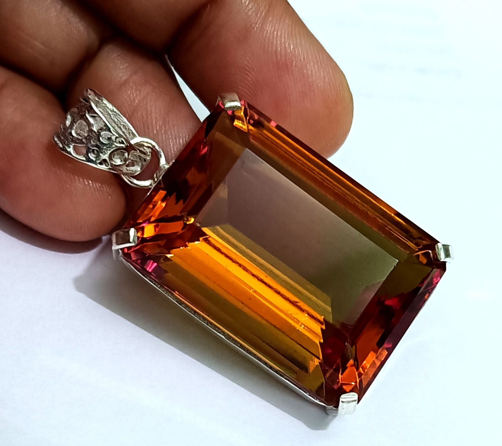 Certified 122.50 Ct+ Natural Zultanite 7 Color Pendant 925 Silver Loose Gemstone