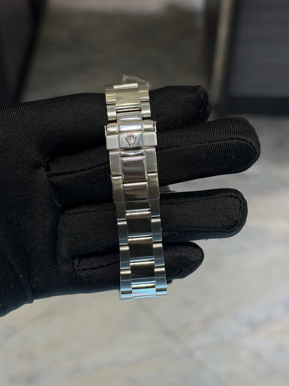 Rolex Yachtmaster Platinum Grey Dial on Oyster 116622 Card