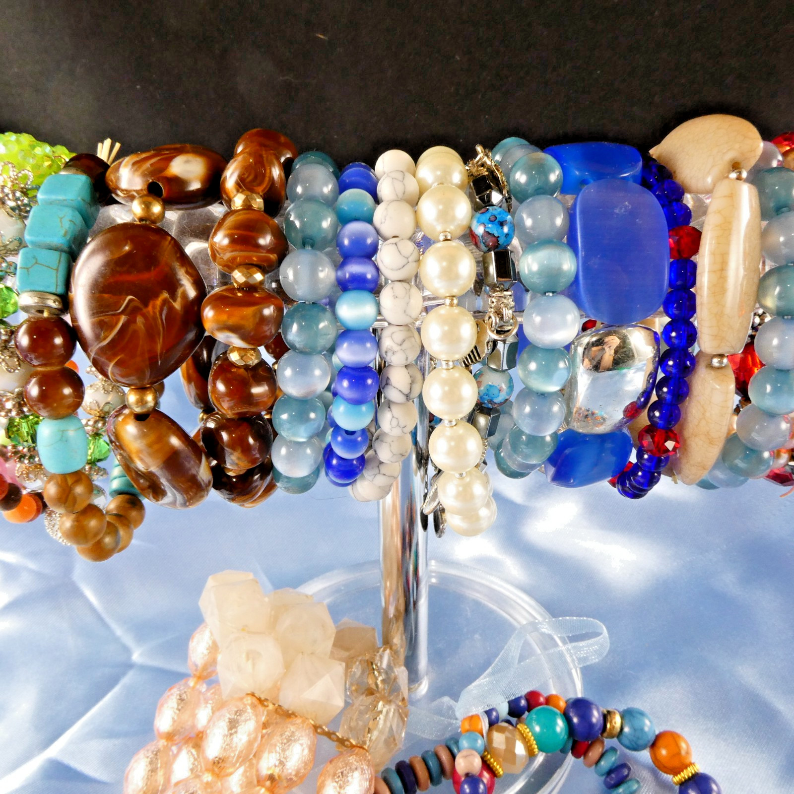 Lot of 20 Stretch Bracelets Expansion Colorful Fun to Wear Beaded Fits All Sizes