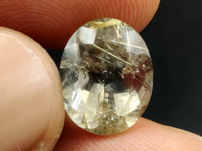 6.9 Ct Natural Rutilated Quartz Gemstone 13.4X10.8X8.2mm Oval Faceted Cut W204