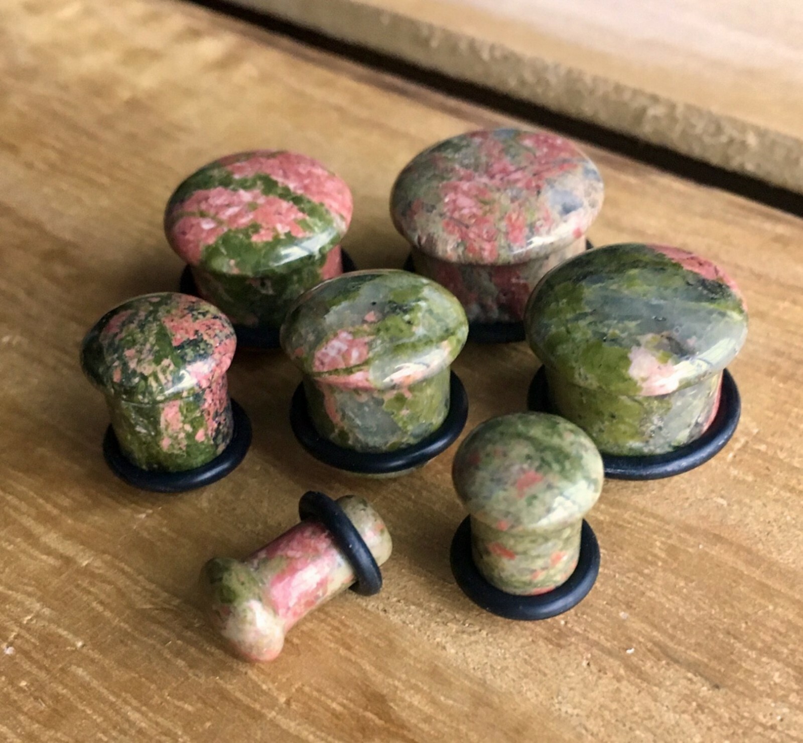 – ALL 10 PAIR – Stone Plugs Organic Single Flare Ear Gauges Body Jewelry (lot 2)