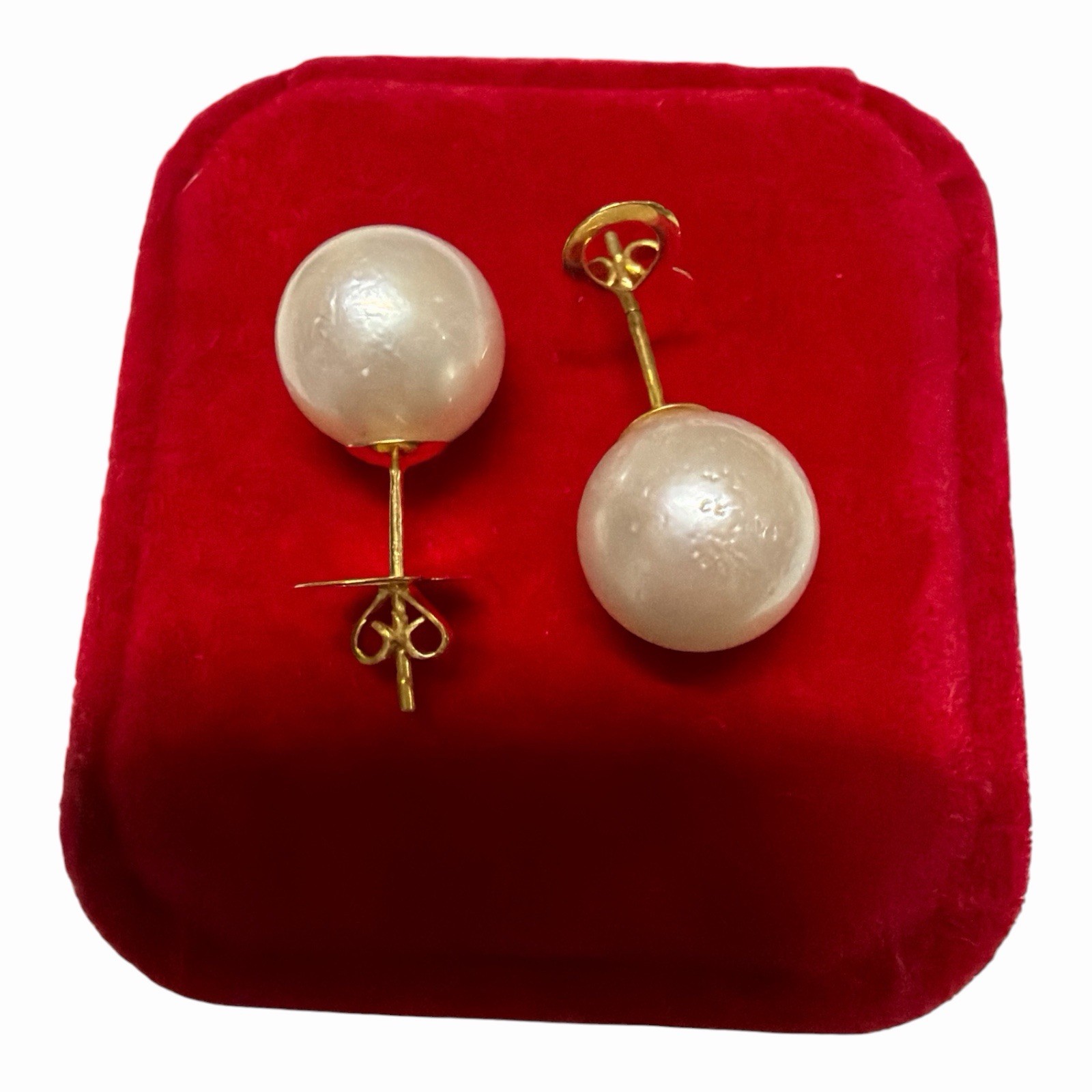 Authentic 10.6mm – 10.7mm South Sea Pearl White Stud Earrings 14k Gold Pawnable