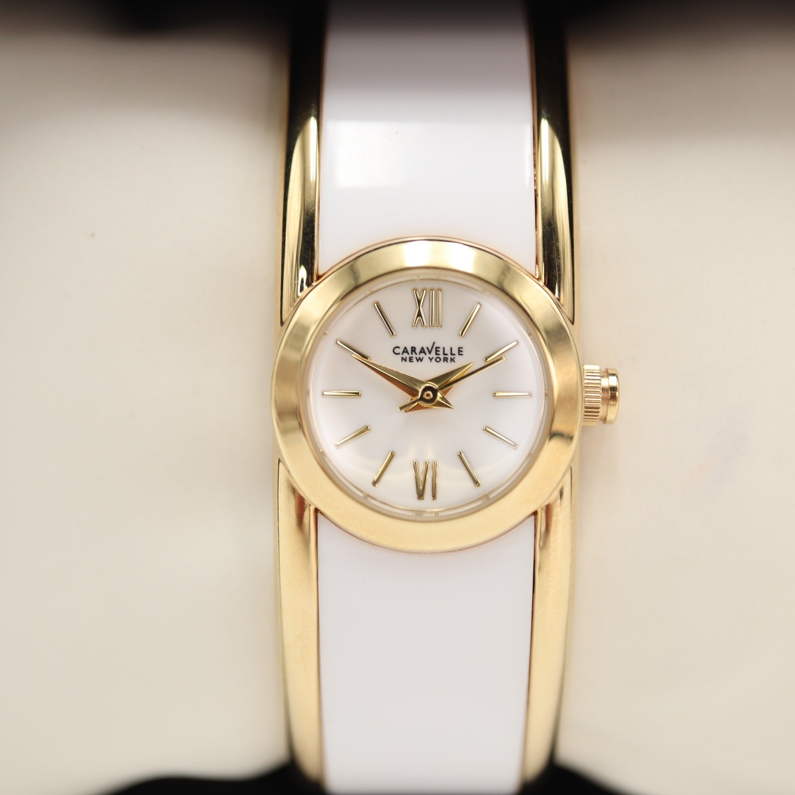 Caravelle New York White Gold Tone 20mm Petite Watch Cuff Working New in Box