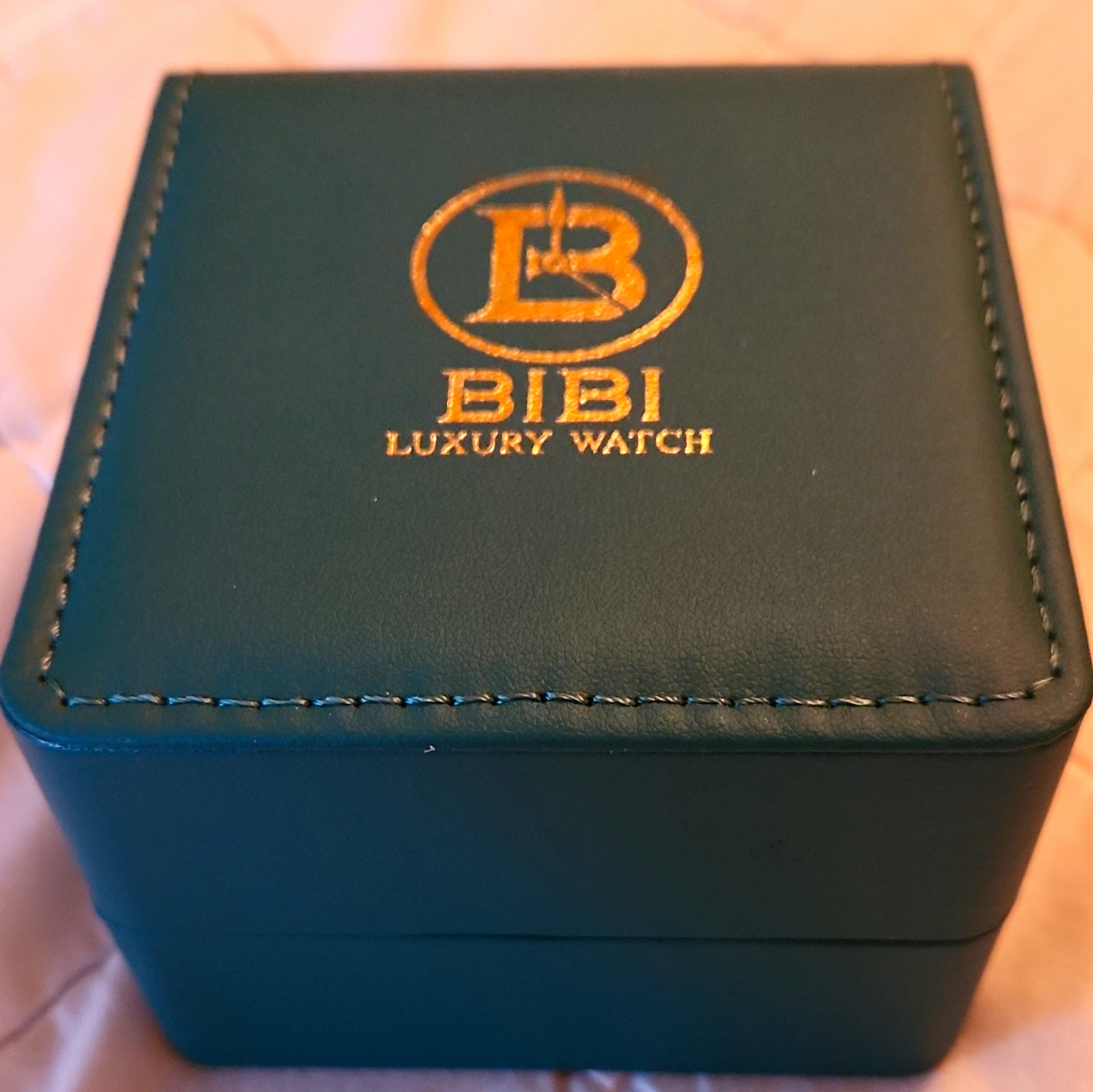 BIBI Luxury Quartz Analog Gold Tone Square Roman Dial Date Bracelet w/ Box