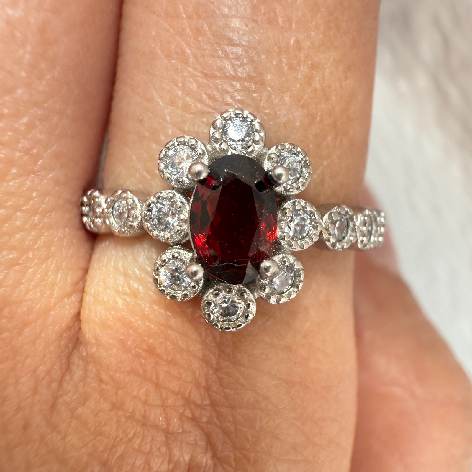 925 Sterling Silver Ring 6x4mm Natural Rhodolite Garnet Gemstone Zircon Red Gift