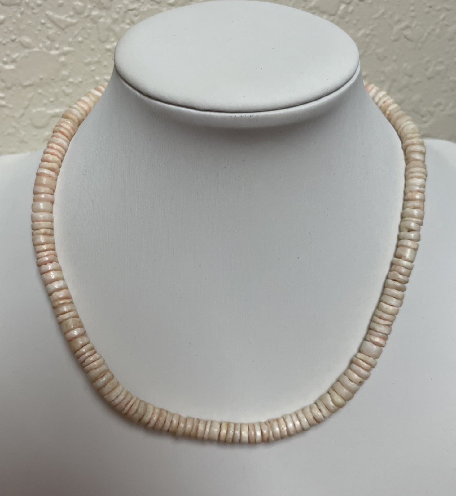 Vtg Hawaiian Surfer Peach Puka Shell Bead Necklace Barrel Clasp 15” Approx 5 mm