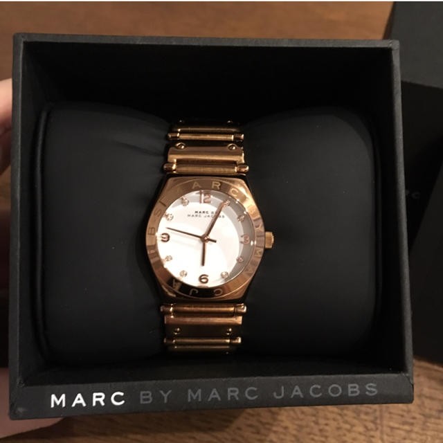 MARC BY MARC JACOBS pink gold wristwatch